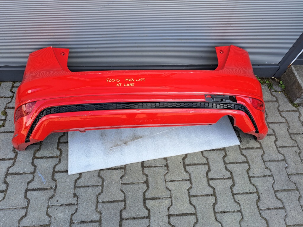 Купити Бампер задня focus mk3 lift st