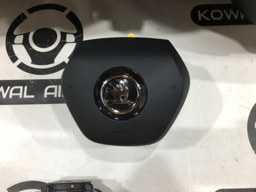 фото №8, Skoda fabia 3 iii 20r приборная панель панель  подушка безопасности подушки безопасности ремни оригинал демонтаж