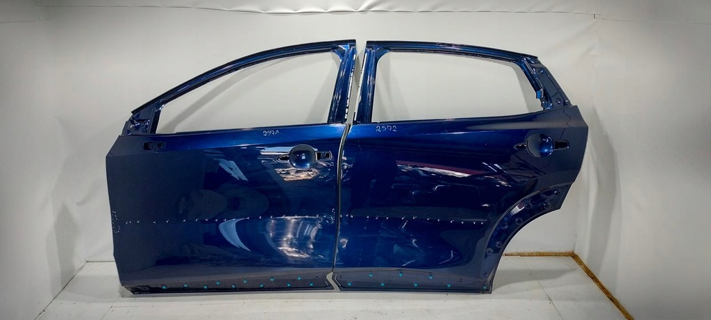 фото №1, Nissan ariya двері лівий задня ліва задні