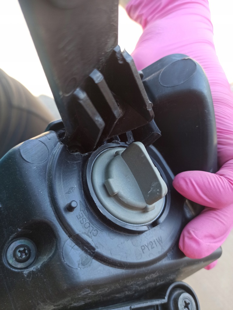 фото №9, Лампа правый перед hyundai ix20 92102-1kxxx europa