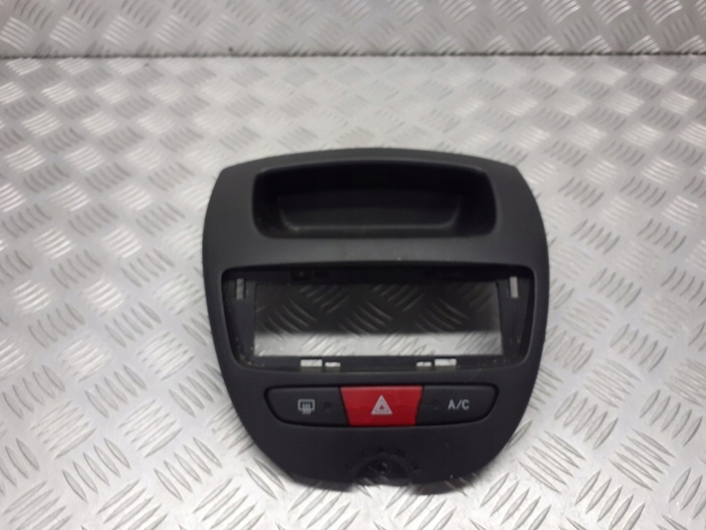 фото №1, Рамка радио консоль панель toyota aygo 554050h010