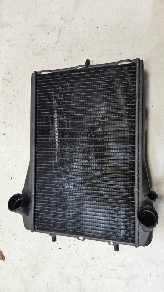 фото №1, Радиатор воды правая porsche 911 997 turbo