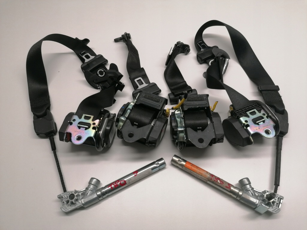 Fiat tipo 2 ремені безпеки перед задні оригінал 2015- в Україні