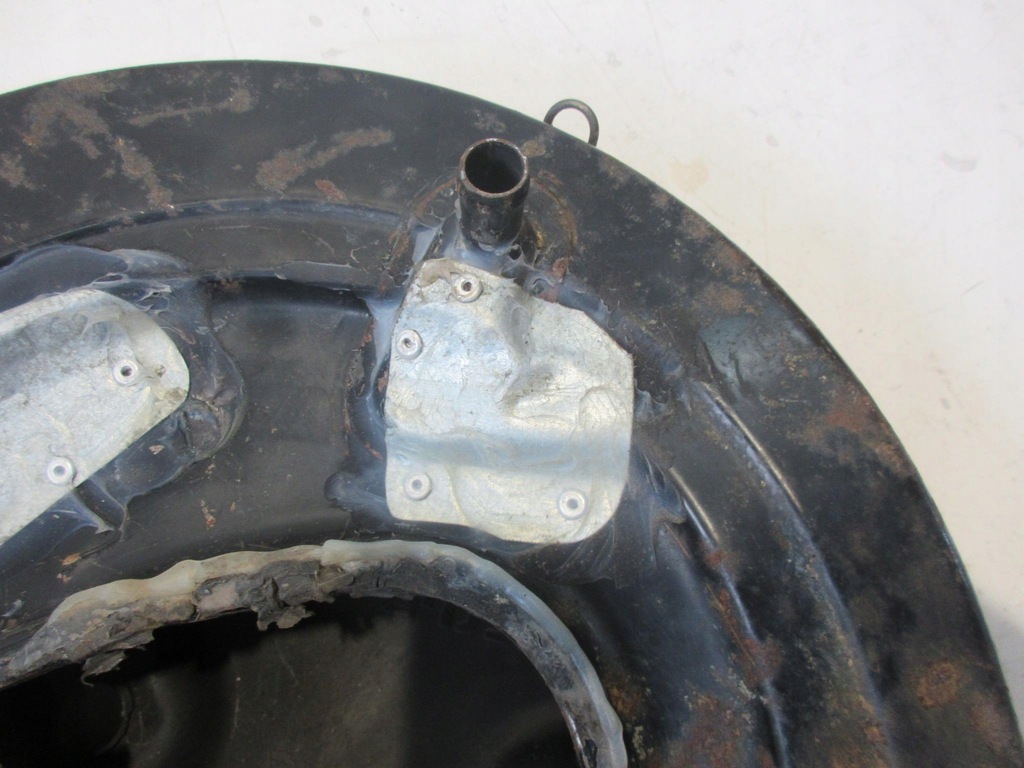 фото №9, Nissan terrano i 86-96 3d 2.4i z24i корпус фильтра воздуха