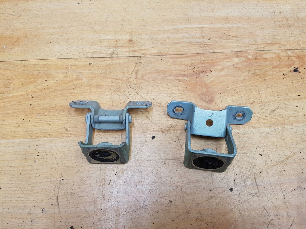 фото №1, Петлі кришки багажника задня комплект fiat stilo hb