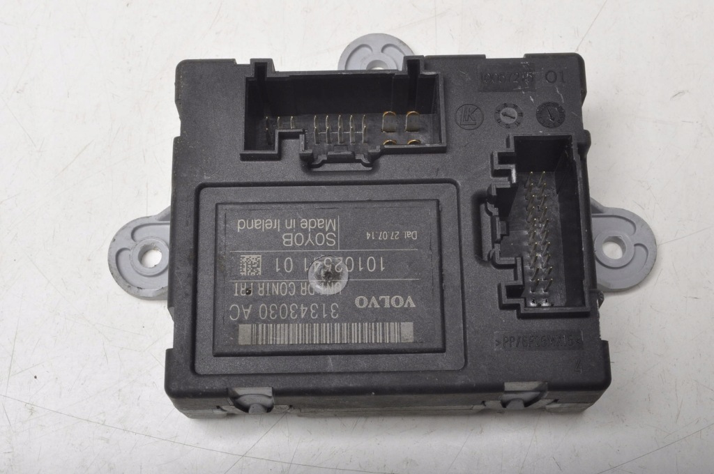 фото №1, Volvo xc60 i модуль блок управления дверь 31343030