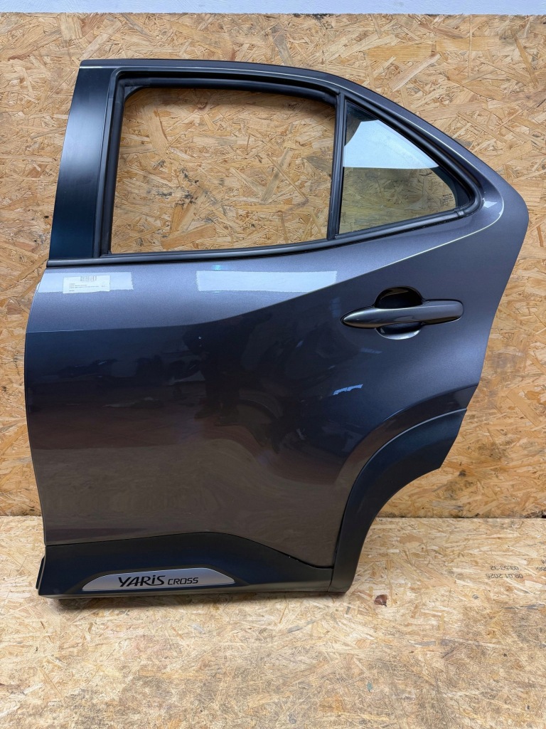фото №1, Toyota yaris cross двері ліва задні повний колір 1g3