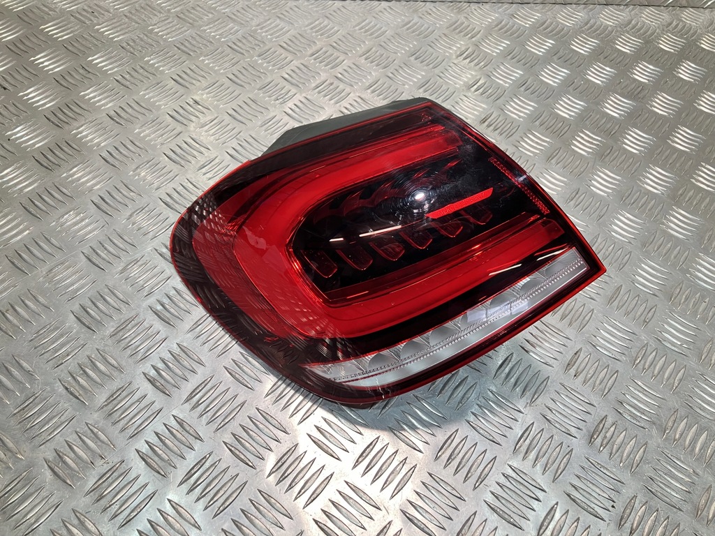 фото №1, Лампа кузовная левая mercedes a klasa w177