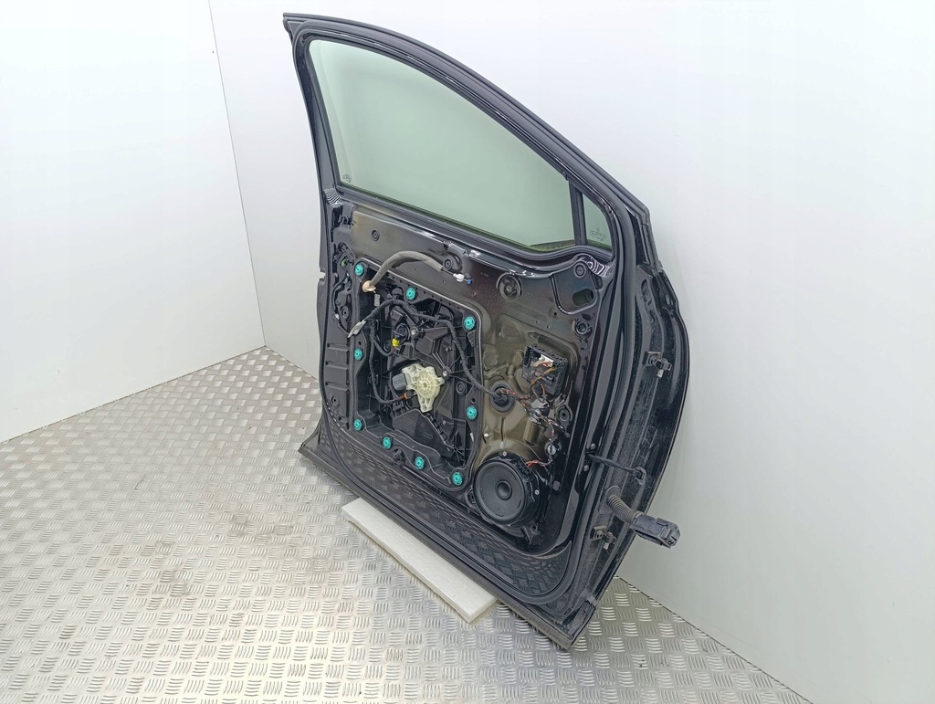 фото №11, Audi q4 sportback e-tron 2022 левая сторона дверь передние