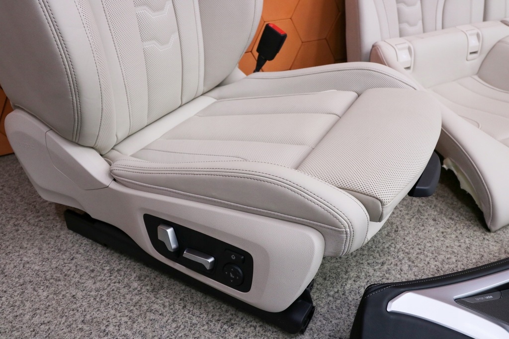 фото №6, Bmw 8 g15 салон сидіння individual шкіра merino вентиляція harman kardon