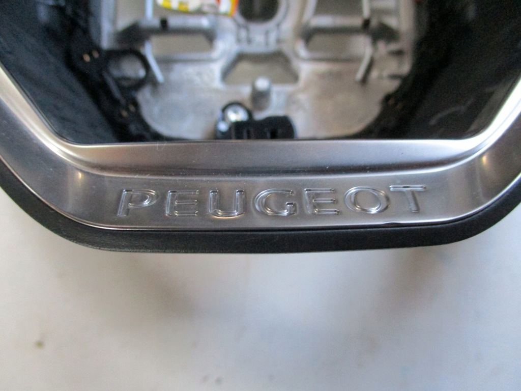 фото №4, Повітропровід peugeot 208 ii