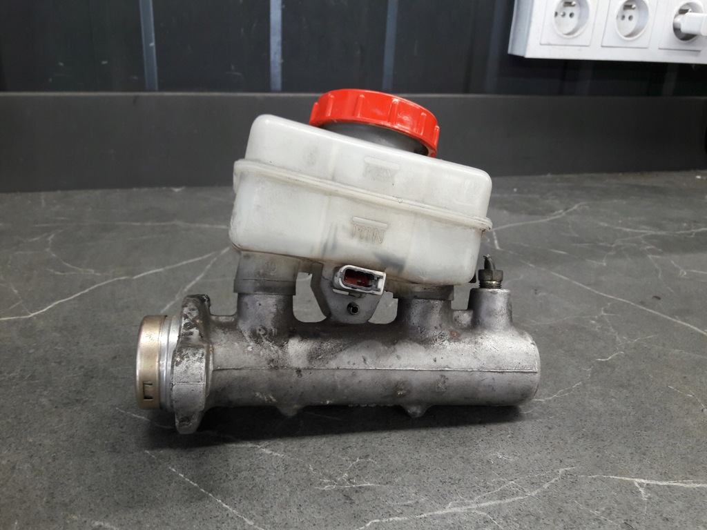 фото №1, Насос тормозная subaru impreza ii 1.5