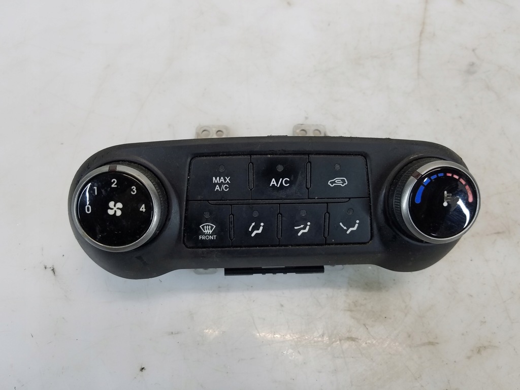 фото №1, Панель обдув hyundai ix35 97250-2y001