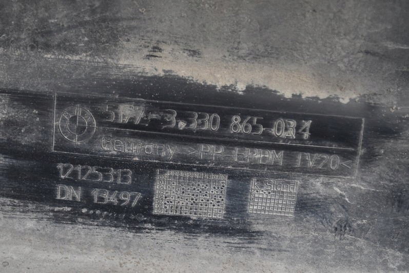 Поріг лівий чорний 12125313 bmw x3 e83 рестайлінг  06-10 Недорого