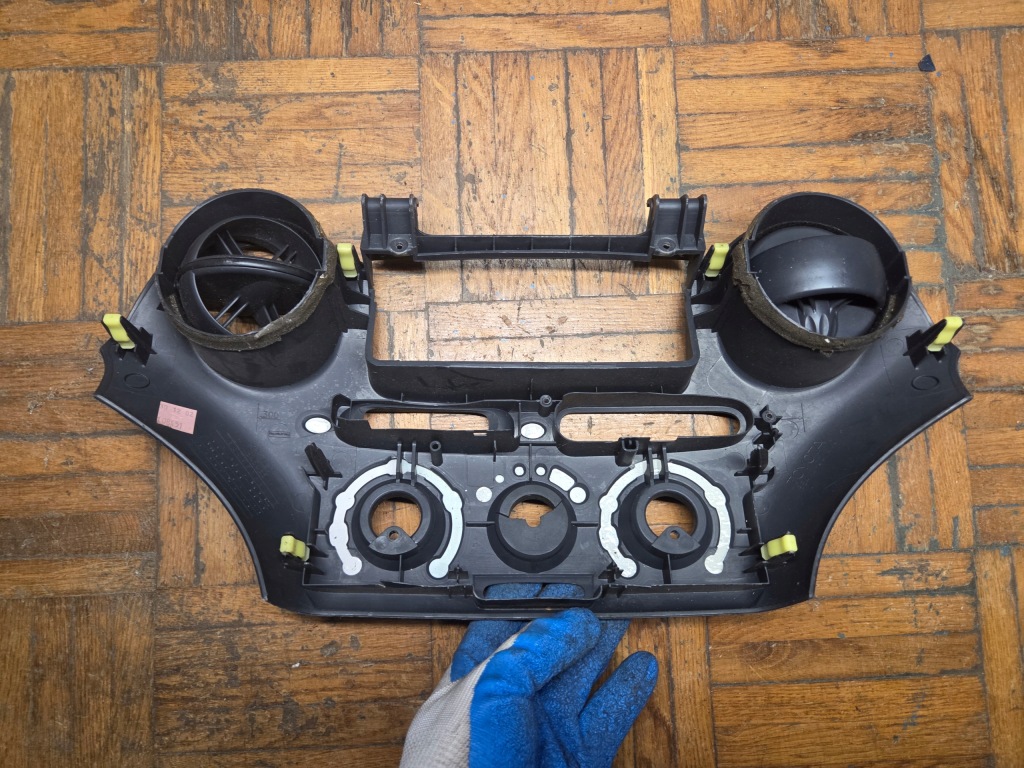 фото №8, Решётка средняя обдув toyota yaris i 55412-0d010