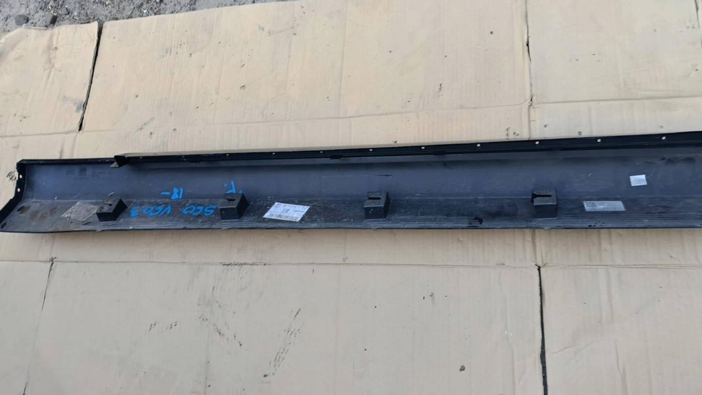 фото №7, Молдинг поріг права volvo s60 v60 ii 2018-