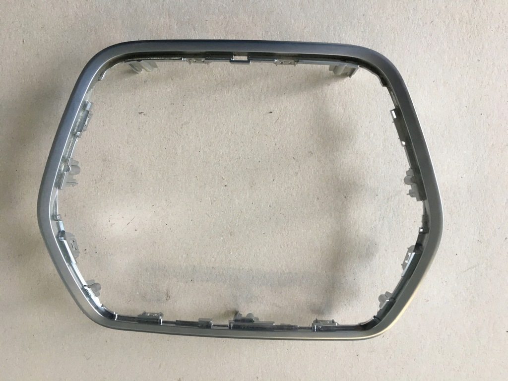 фото №1, Suzuki s-cross рамка корпус радио 73825-61m1