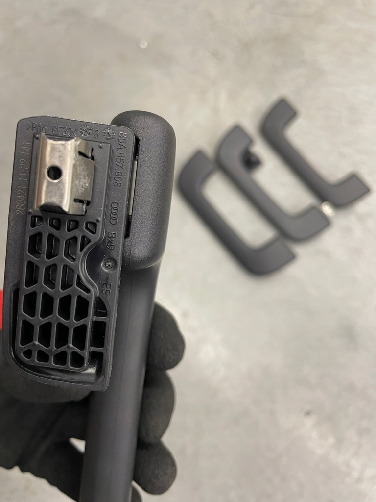 фото №9, Ручка кронштейн потолочный q5 80a s-line оригинал