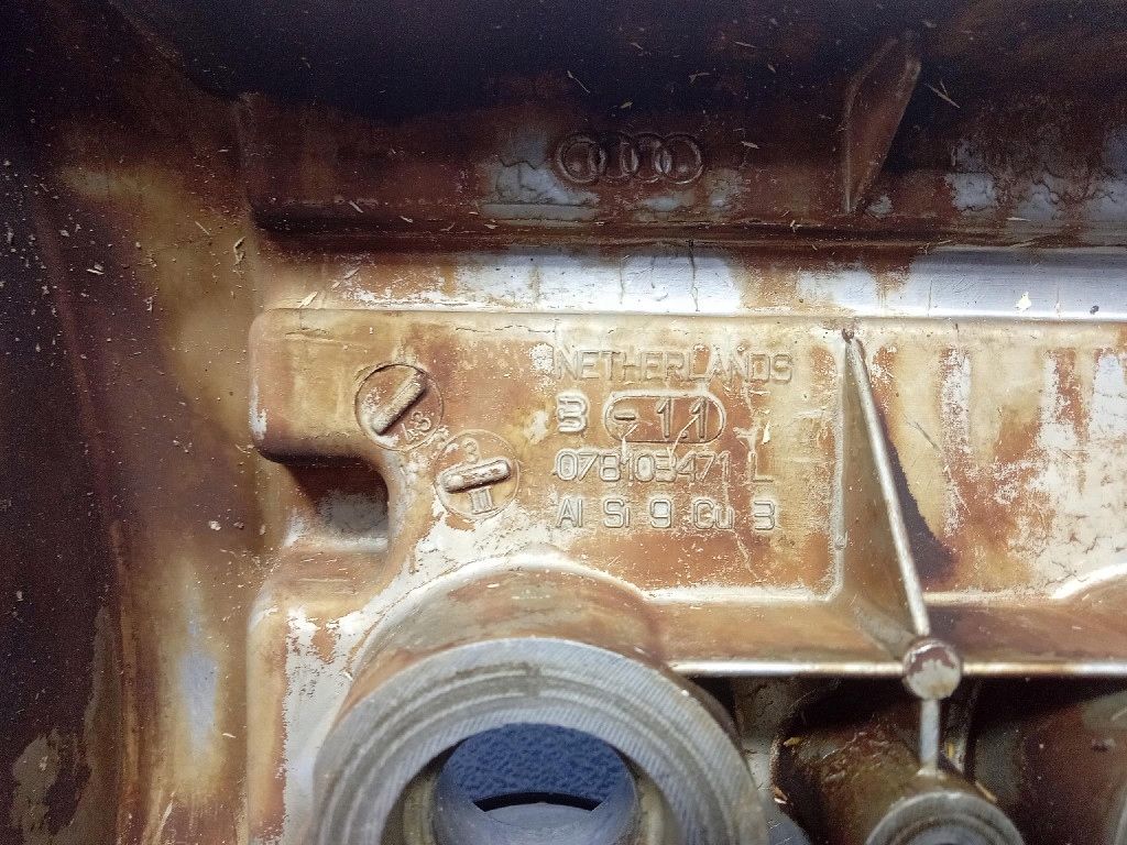 Audi a6 c5 2.8 v6 193km кришка клапанів ліва 078103471l amx Зі Шроту