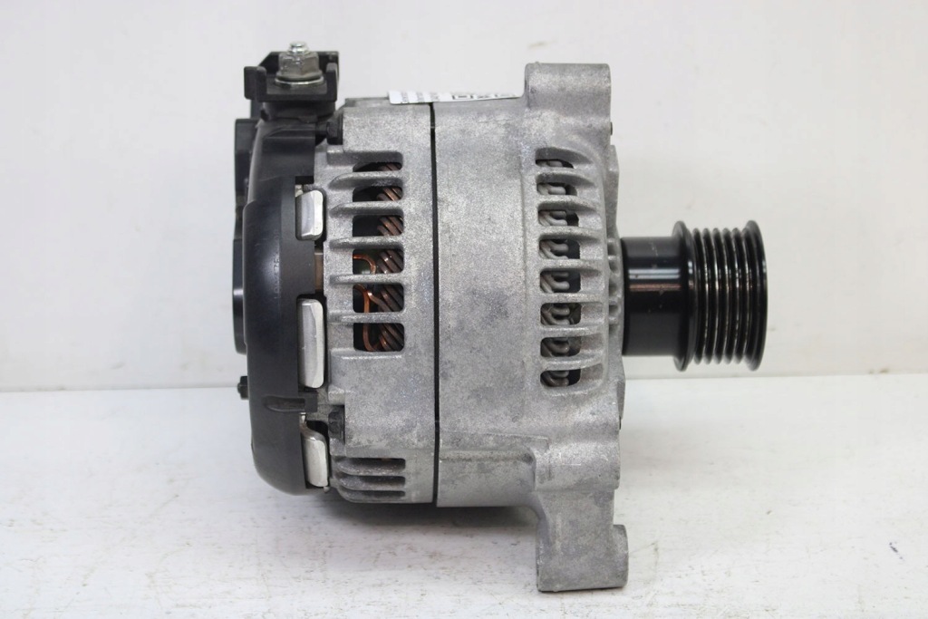 Bmw mini генератор 180a 8627125 двигун бензиновий 14v denso f48 f45 f46 min Зі Шроту