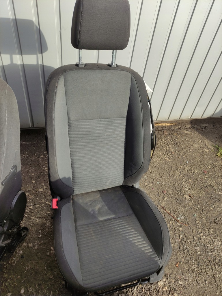 Ford c-max mk2 рестайлинг  сиденья комплект ремни полка каркас 2015- с Разборки