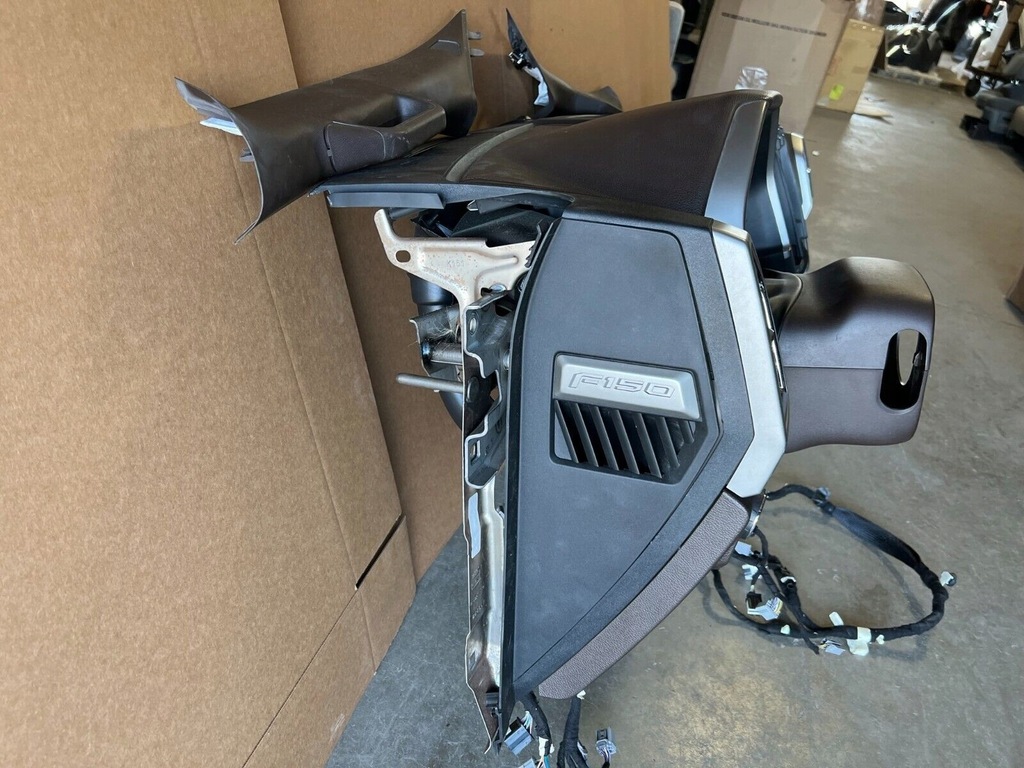 фото №1, 2015 ford f150 каркас рама приборная панель консоли