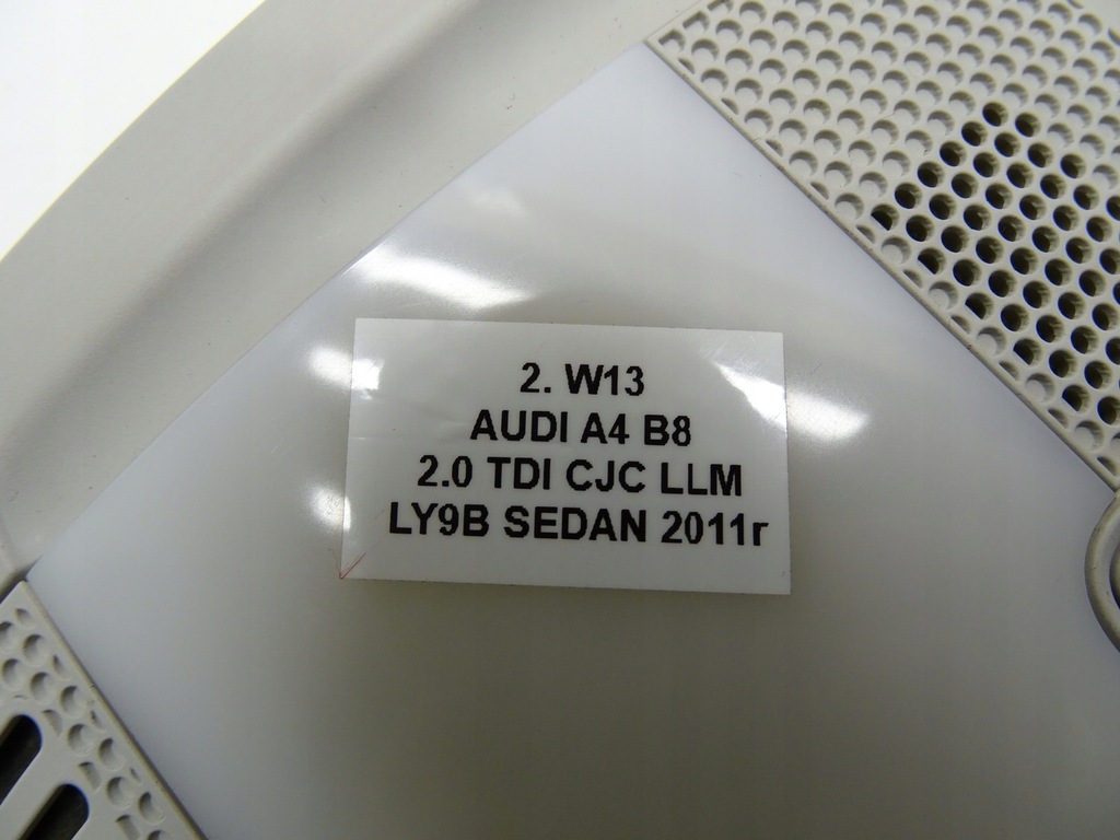 фото №6, Лампа освещение кабины потолочный audi a4 b8 8t0947135a
