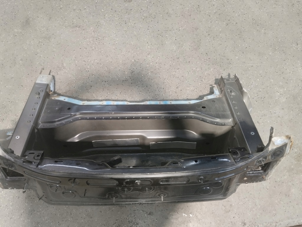 фото №4, Porsche taycan cross pas задній лонжерон піддон задня