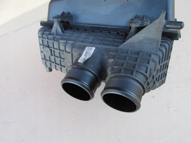 Maserati ghibli 3 3.0d 2016r 670009834 интеркулер левый + накладка в Украине