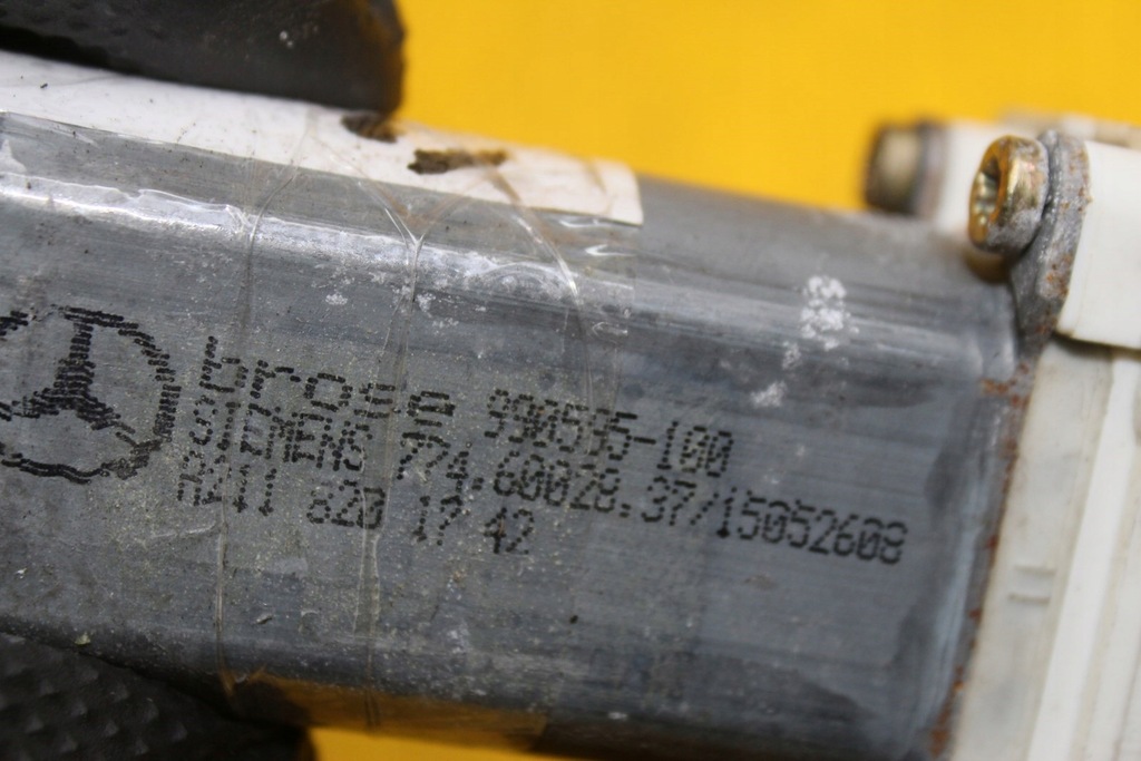 фото №6, Моторчик вікон правий перед w203 a2118201742