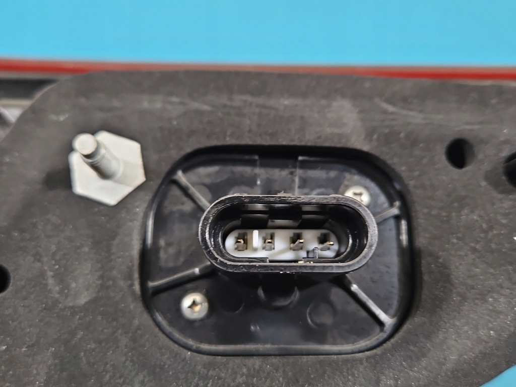 Лампа задний  левая maserati quattroporte vi 13- sedan америка Цена