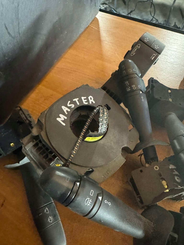 фото №9, Renault master ii movano interstar переключатели переключатель 770031298