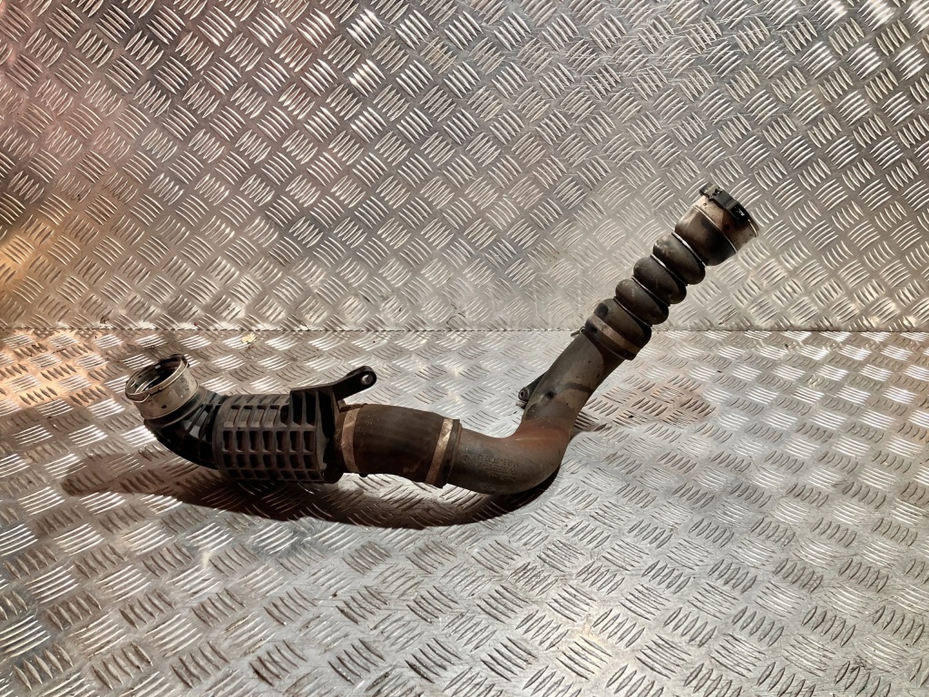 Купити Шланг труба повітря bmw x1 f48 2015- 2.0 d