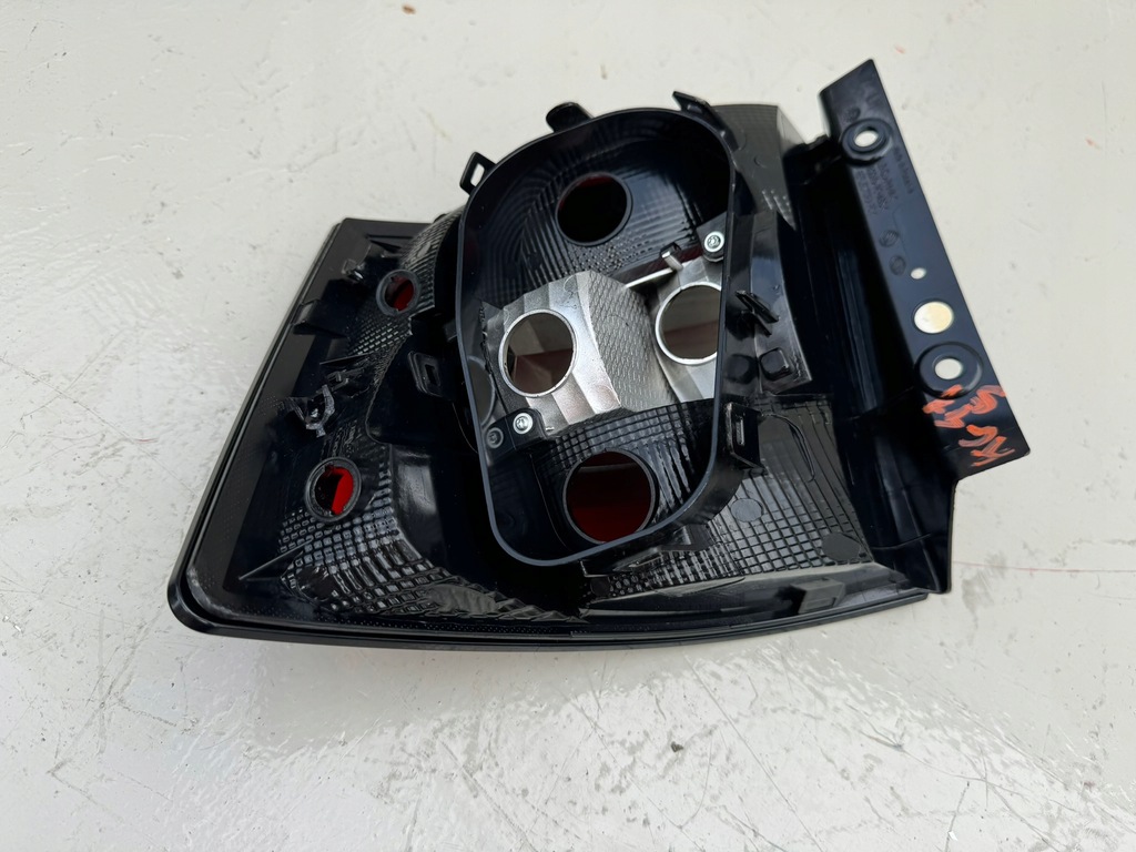 фото №14, Skoda fabia 3 iii kombi 14-18r лампа ліва задня лівий задня 6v9945095