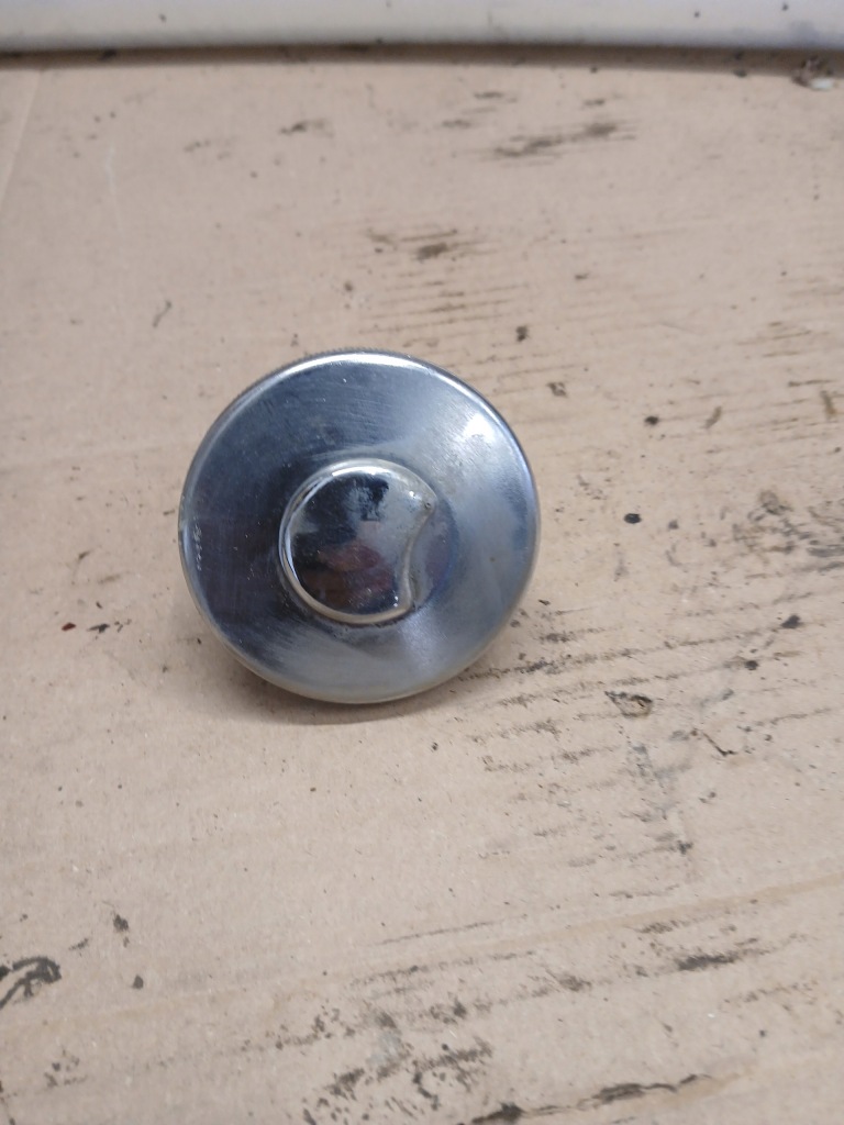 фото №1, Suzuki samurai крышка заливной топлива