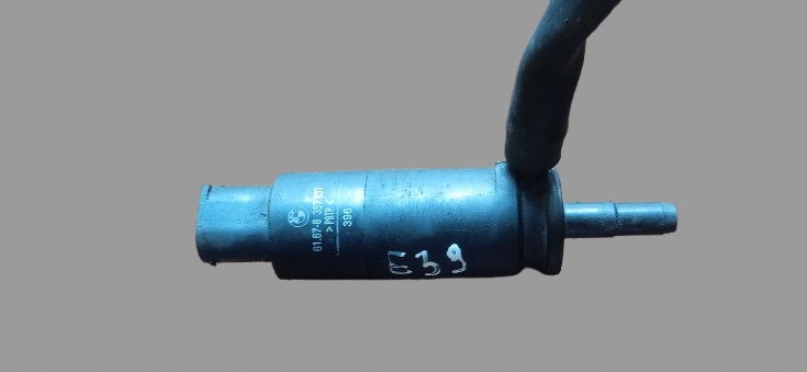 Купити Помпа омивача bmw e38 e39 8357837