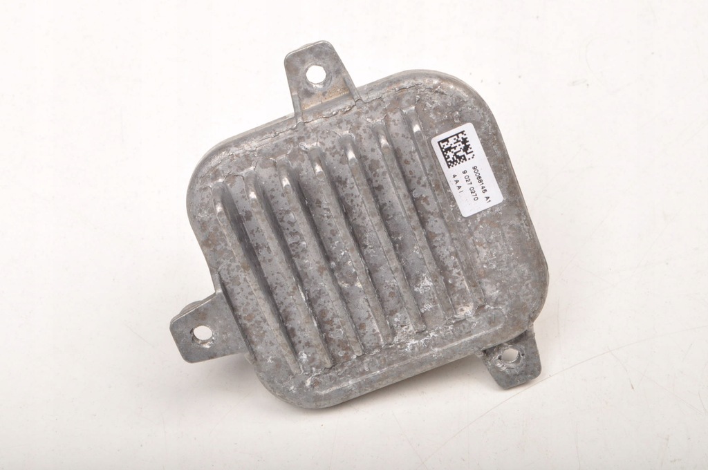 фото №1, Bmw x1 f48 f49 преобразователь модуль led 90068145