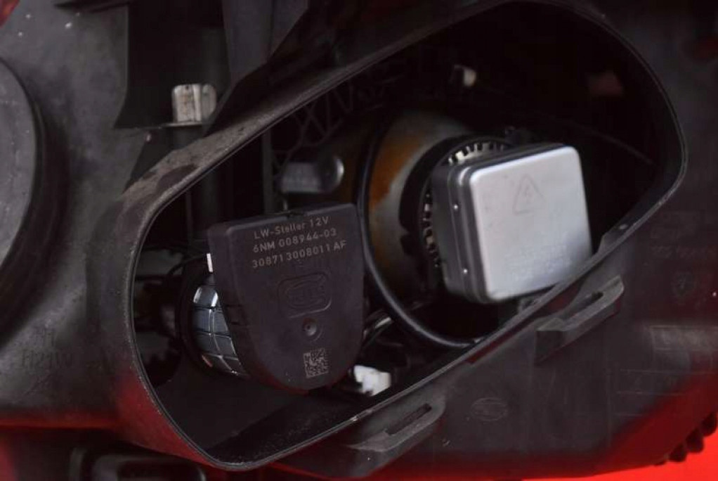 фото №8, Фара правый лампа перед ксенон eu 162984-00 citroen c4 picasso i 06-13