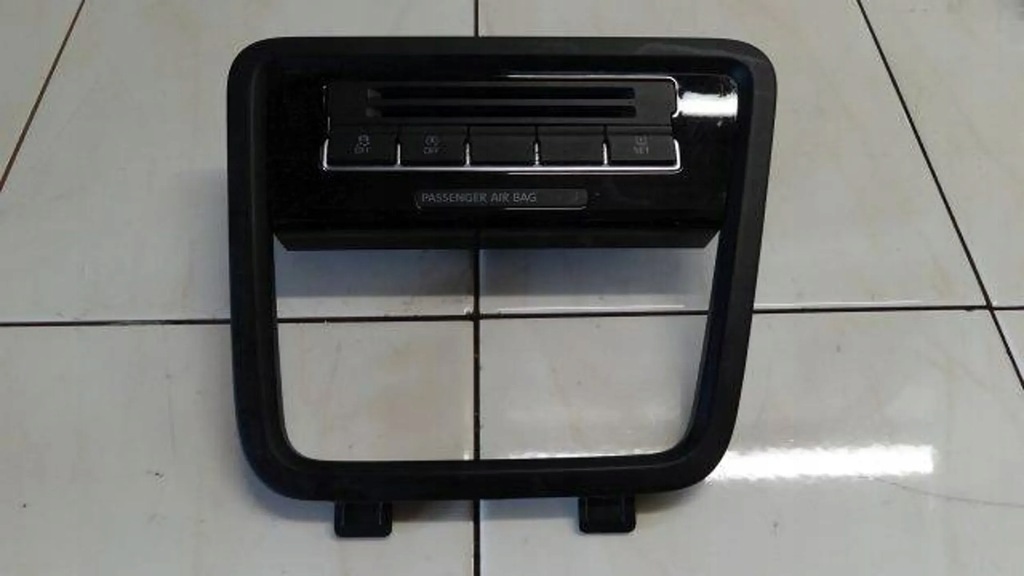 фото №1, Vw sharan 2010 рамка захист корпус 7n1959521