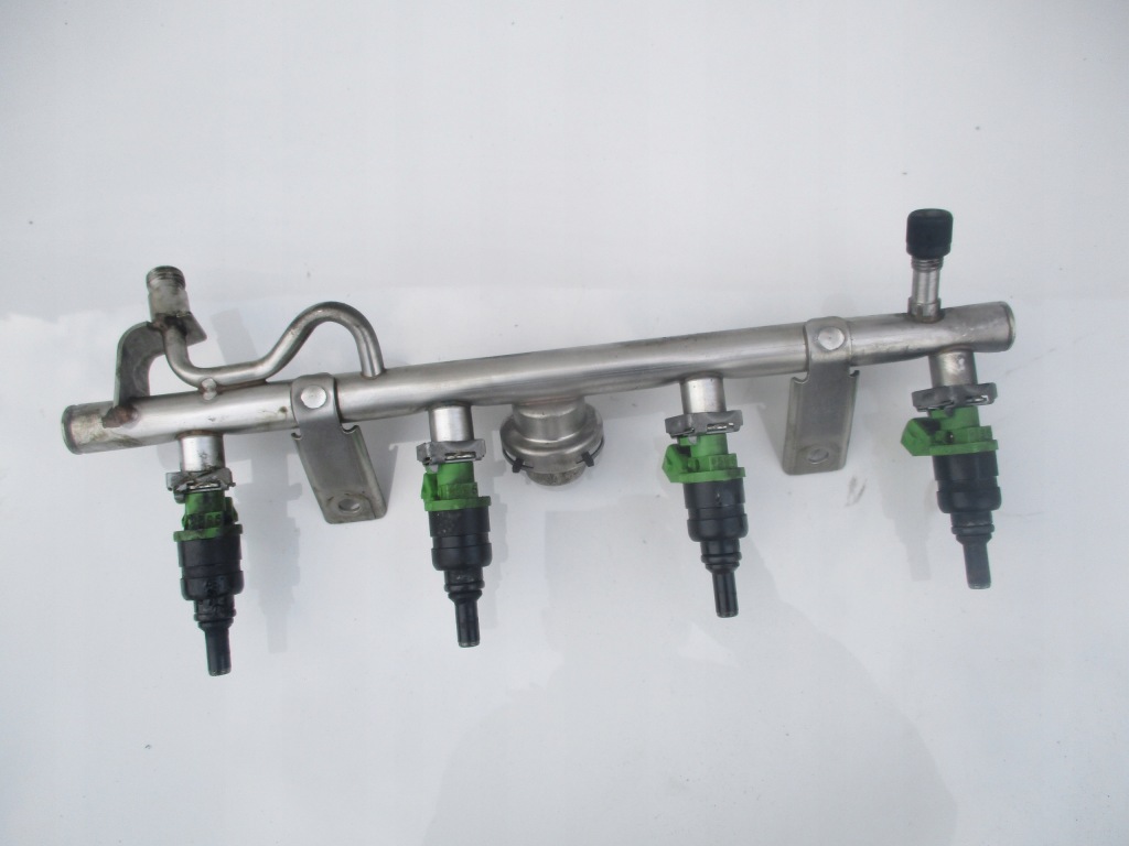 фото №1, Молдинг упорскування форсунки mercedes w203 w211 slk r171 clk w209 1.8 компресор