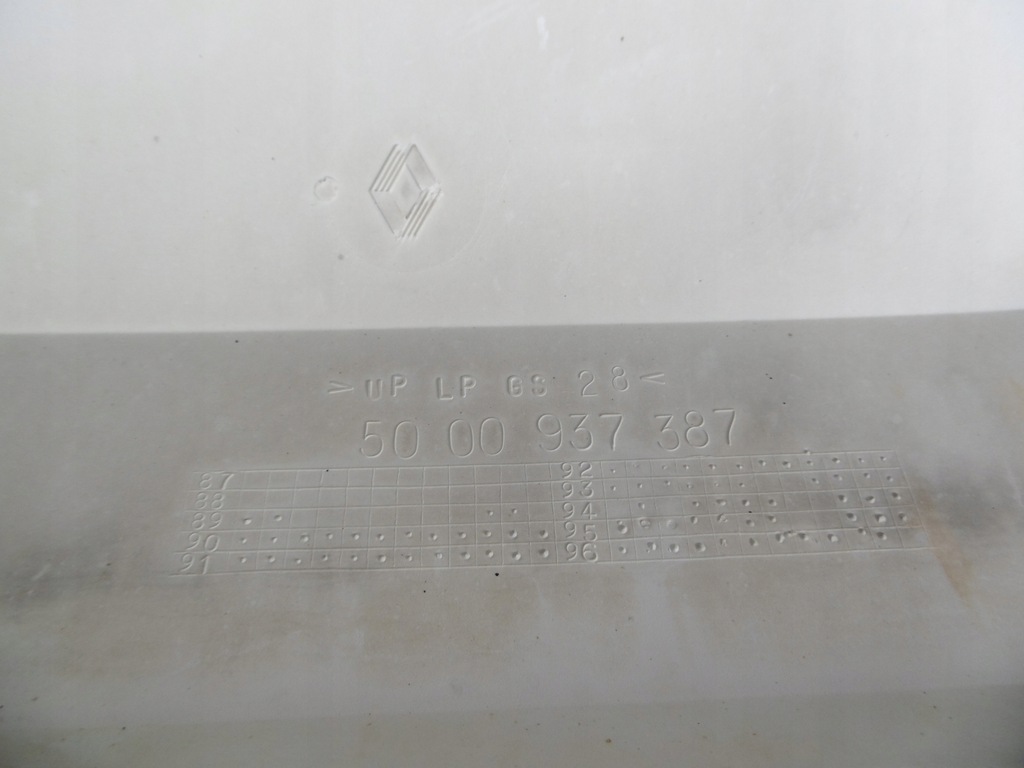 фото №15, Капот решётка радиатора решетка renault magnum dxi