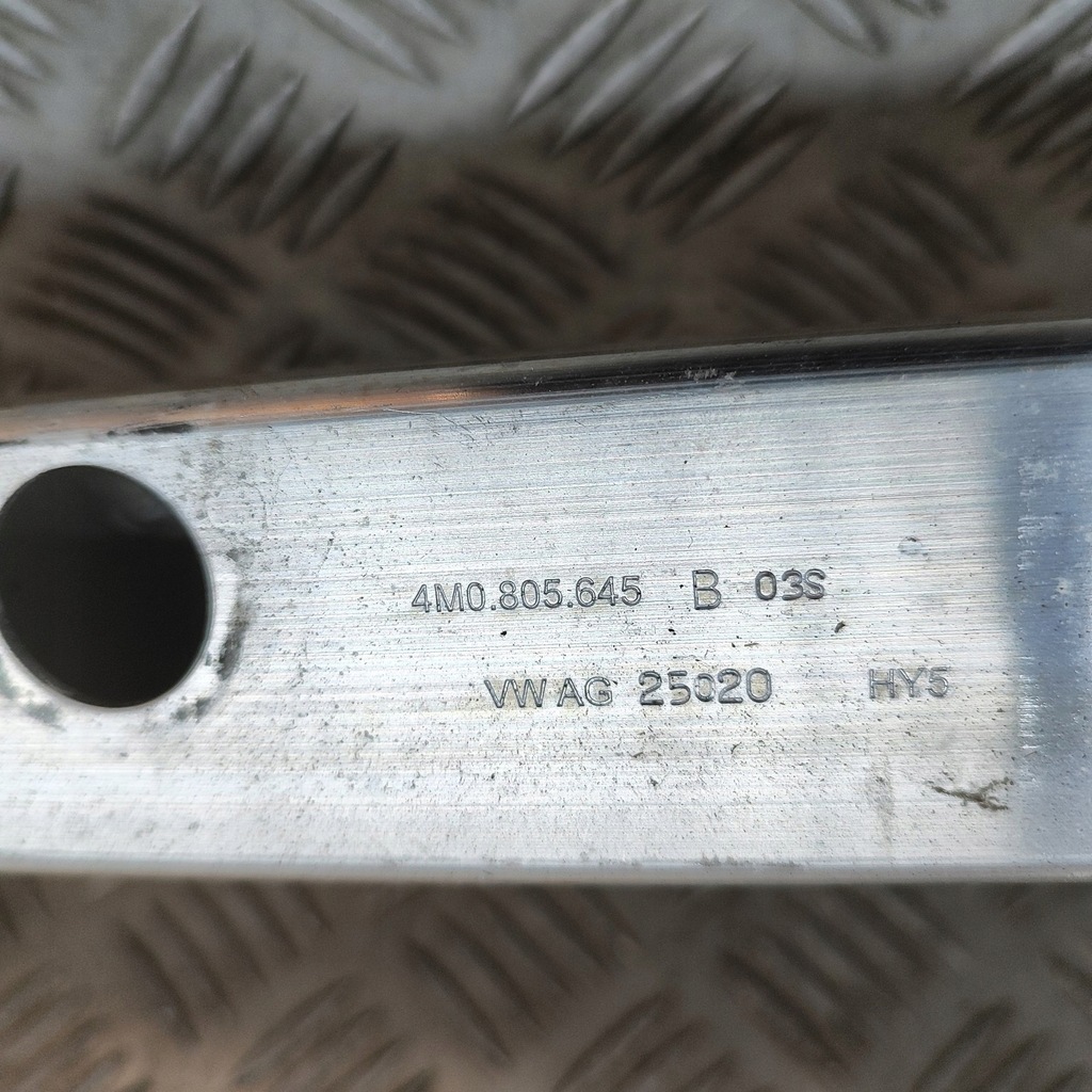 фото №6, Audi q8 2021 другая часть подвеска