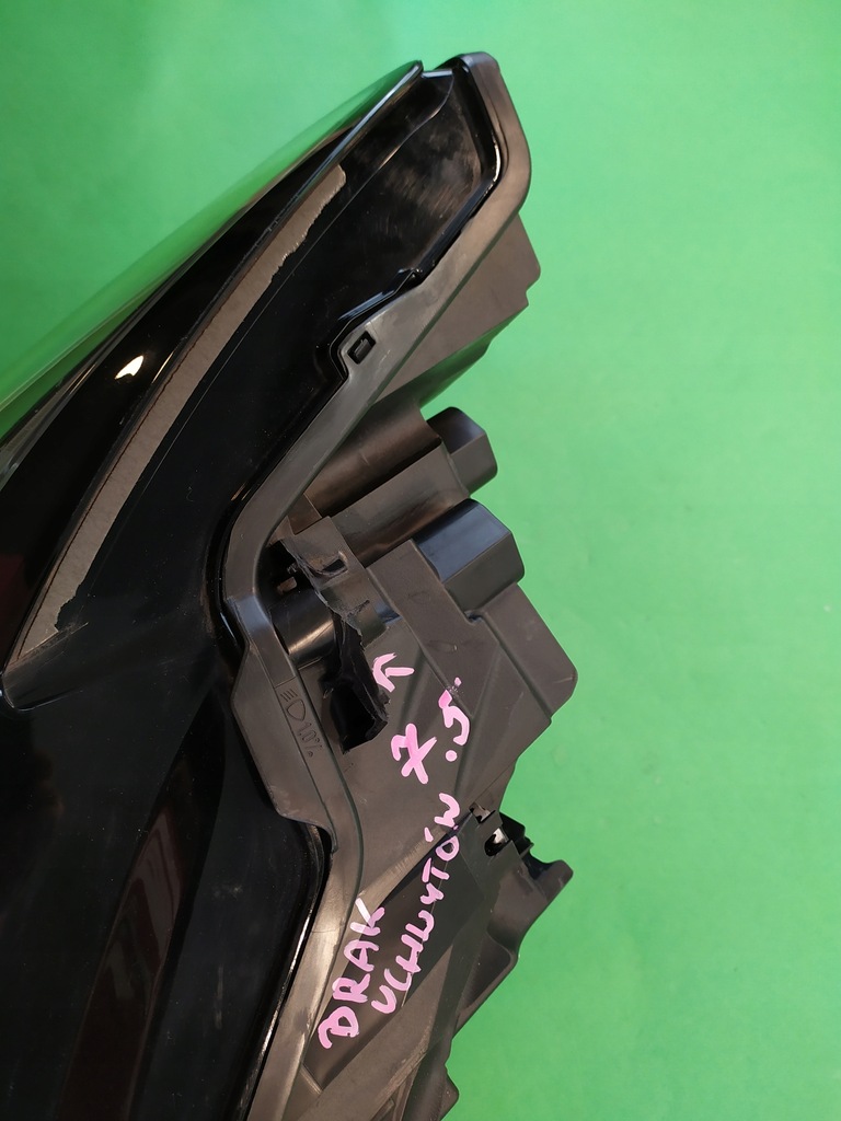 фото №7, Лампа перед права mazda 6 18-