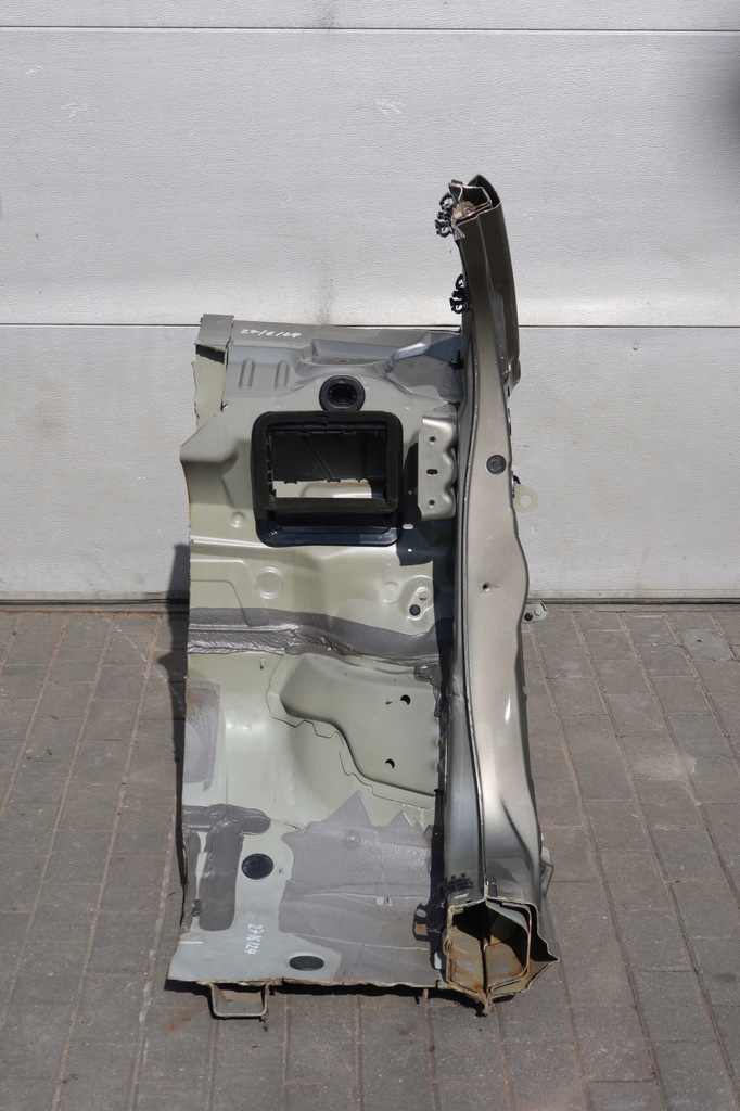 фото №1, Чверть правий перед peugeot 3008 i