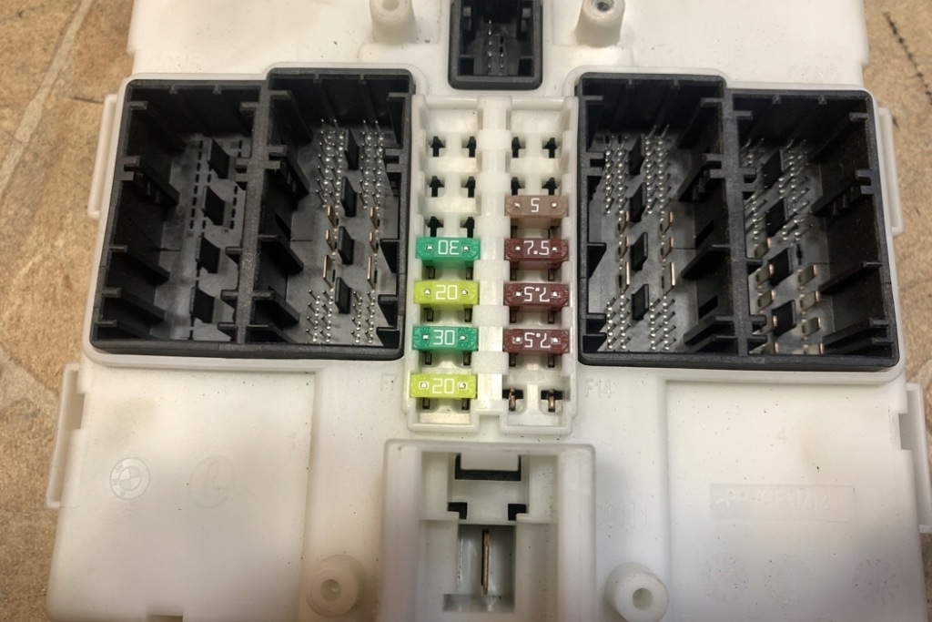 фото №8, Модуль комфорту bmw 4 gran coupe f36 9387266 2.0l дизель 140kw 2015