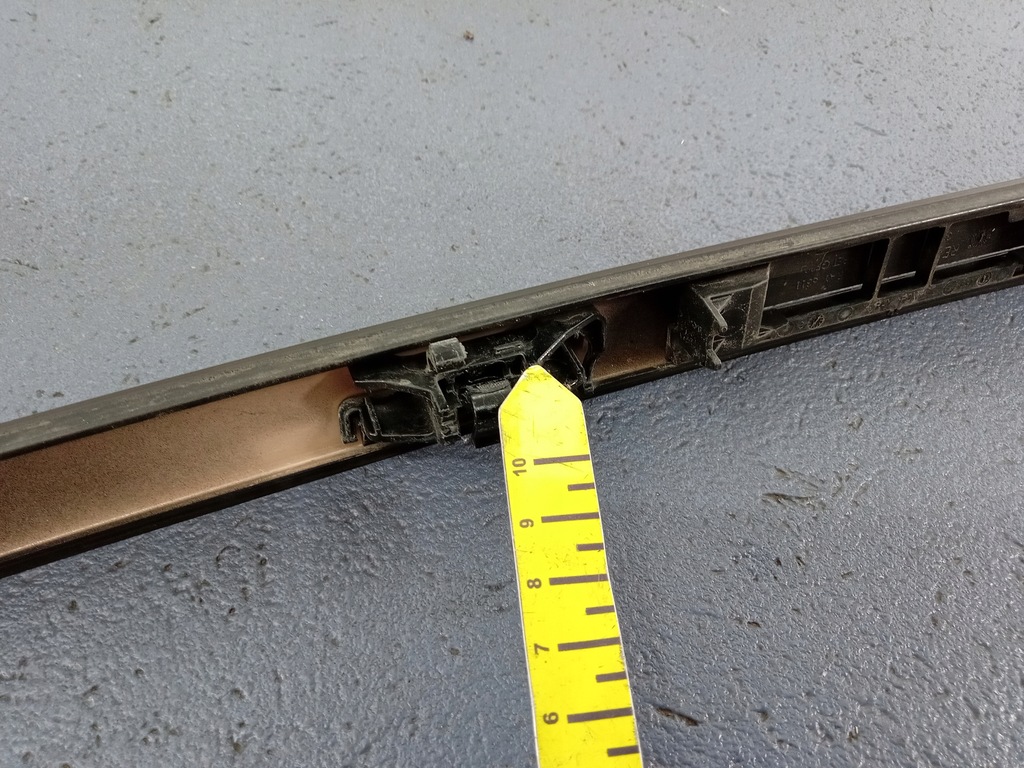 фото №8, Mercedes e w212 sedan молдинг кровельная левая 040