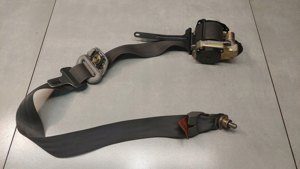 фото №1, Pas безопасности правый перед space wagon iii