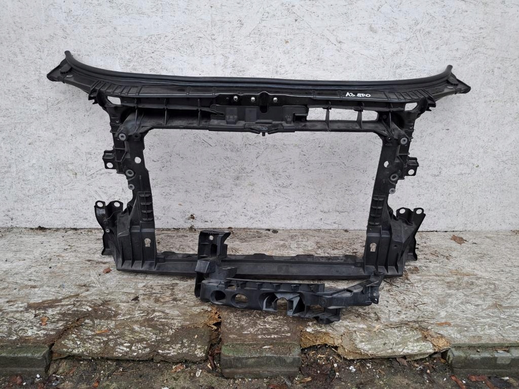 Audi a3 рестайлинг  2009-12 год ремень передний оригинал Цена