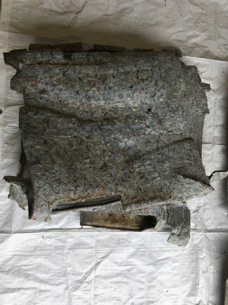 фото №9, Шумоизоляция пол войлок мат vw new beetle задняя