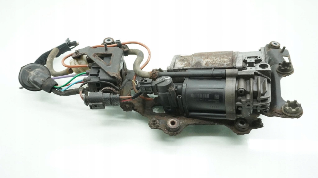 фото №1, Audi a8 d4 компрессор подвеска 4h0616005c пневматический